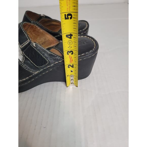 BORN Womens SZ 8 Chunky Platform Mules Black Leather Slip On Clog Shoes - Picture 6 of 10